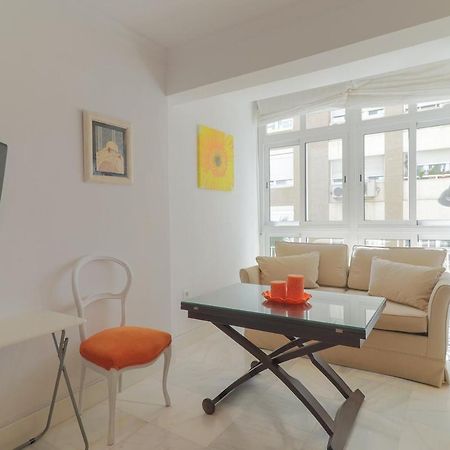 C1 - Seaside Malagueta Central Apartment Малага Экстерьер фото