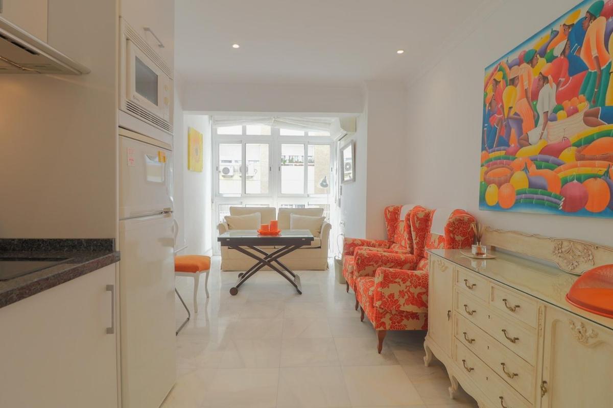 C1 - Seaside Malagueta Central Apartment Малага Экстерьер фото